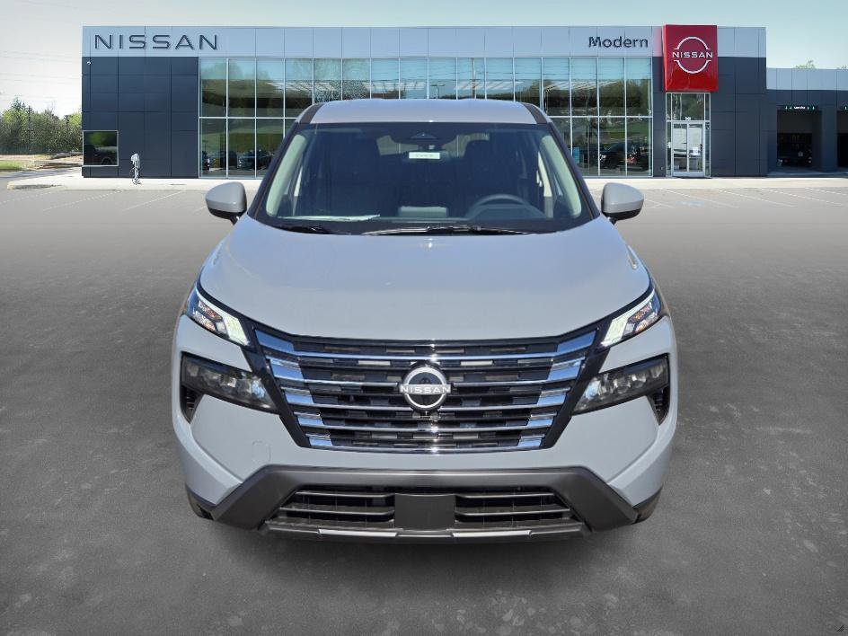 2026 Nissan Rogue SV photo 2