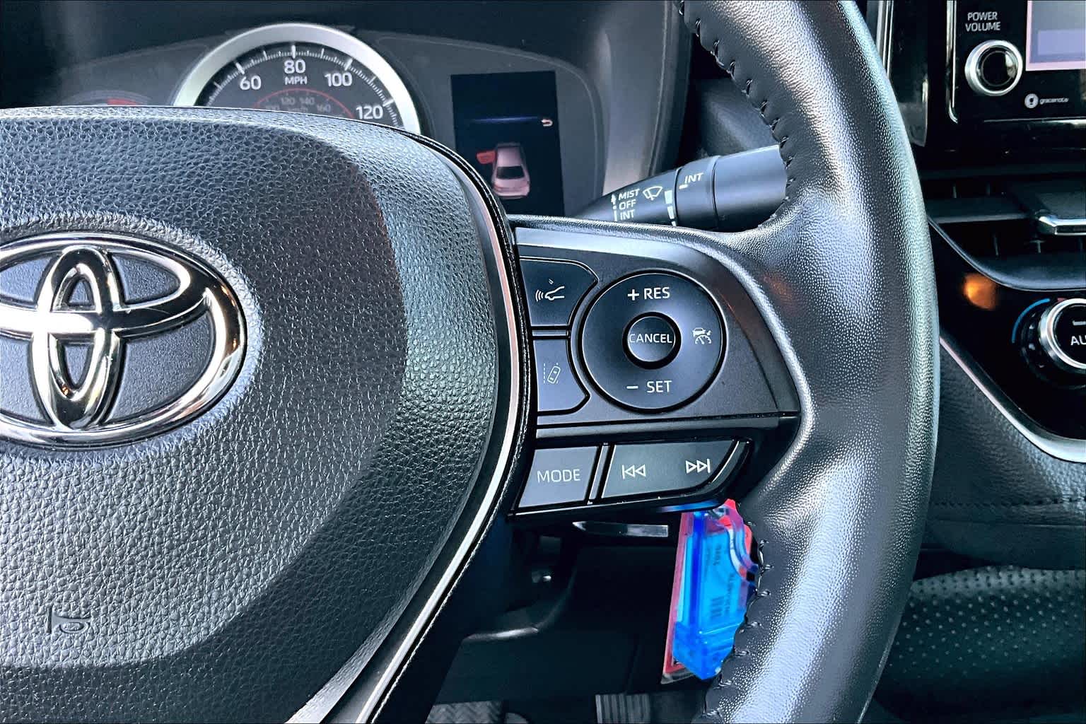 2022 Toyota Corolla SE photo 23