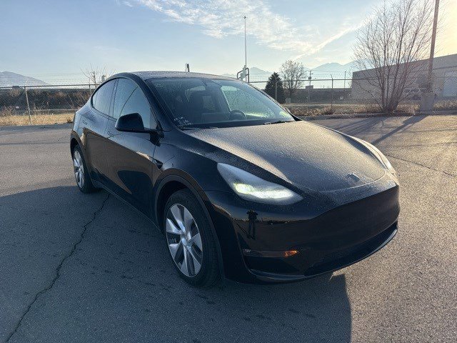 2023 Tesla Model Y Long Range's photo