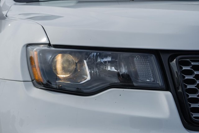2021 Jeep Grand Cherokee Laredo photo 9