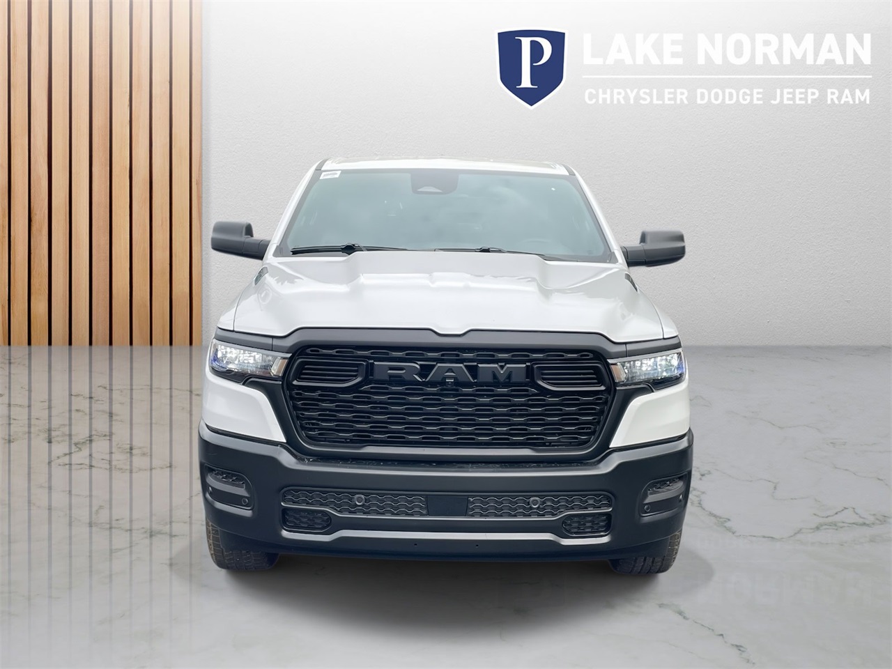 2025 Ram 1500 Tradesman photo 3