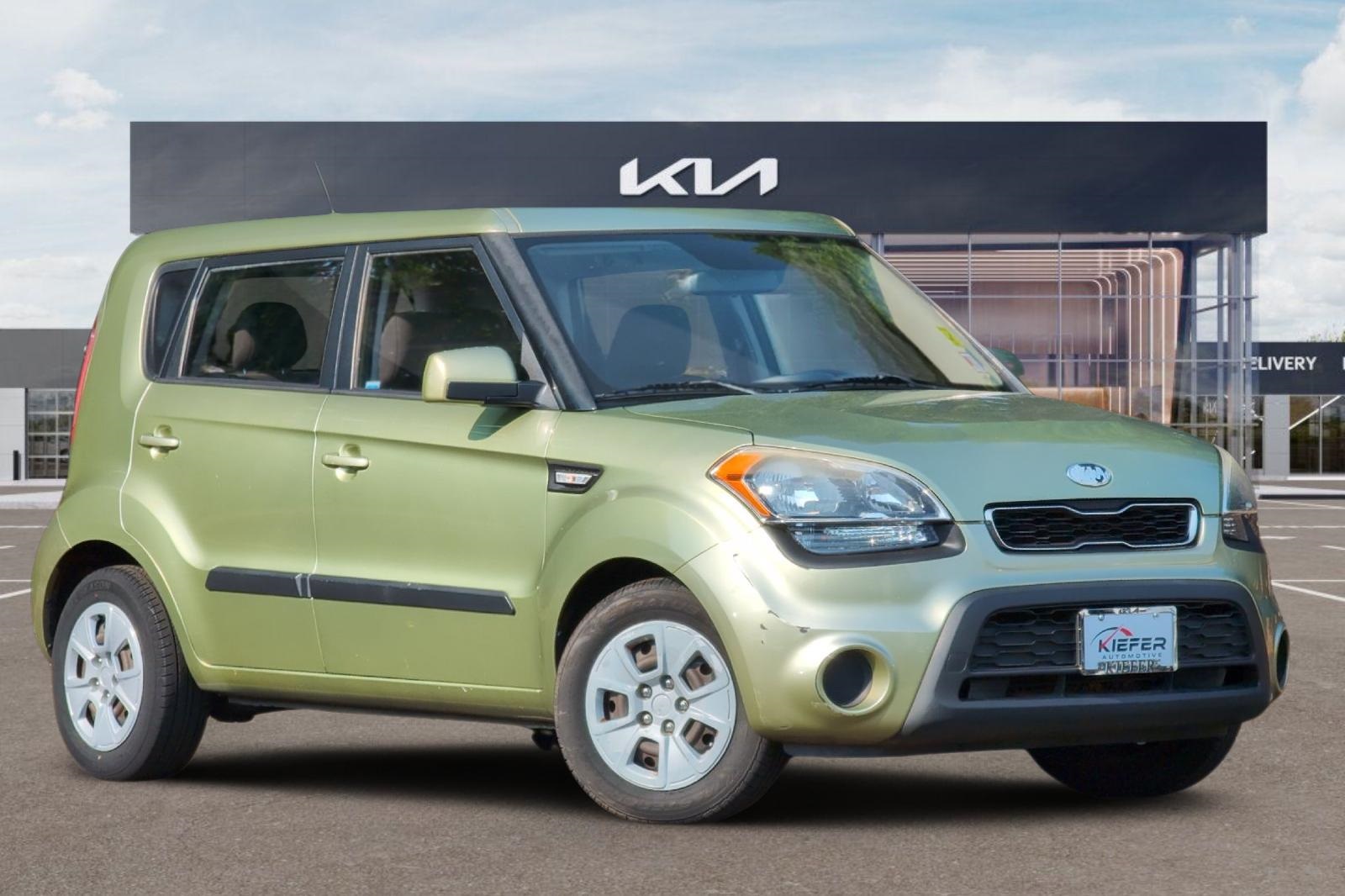 2013 Kia Soul Base photo 2