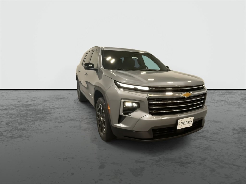 2026 Chevrolet Traverse photo 3