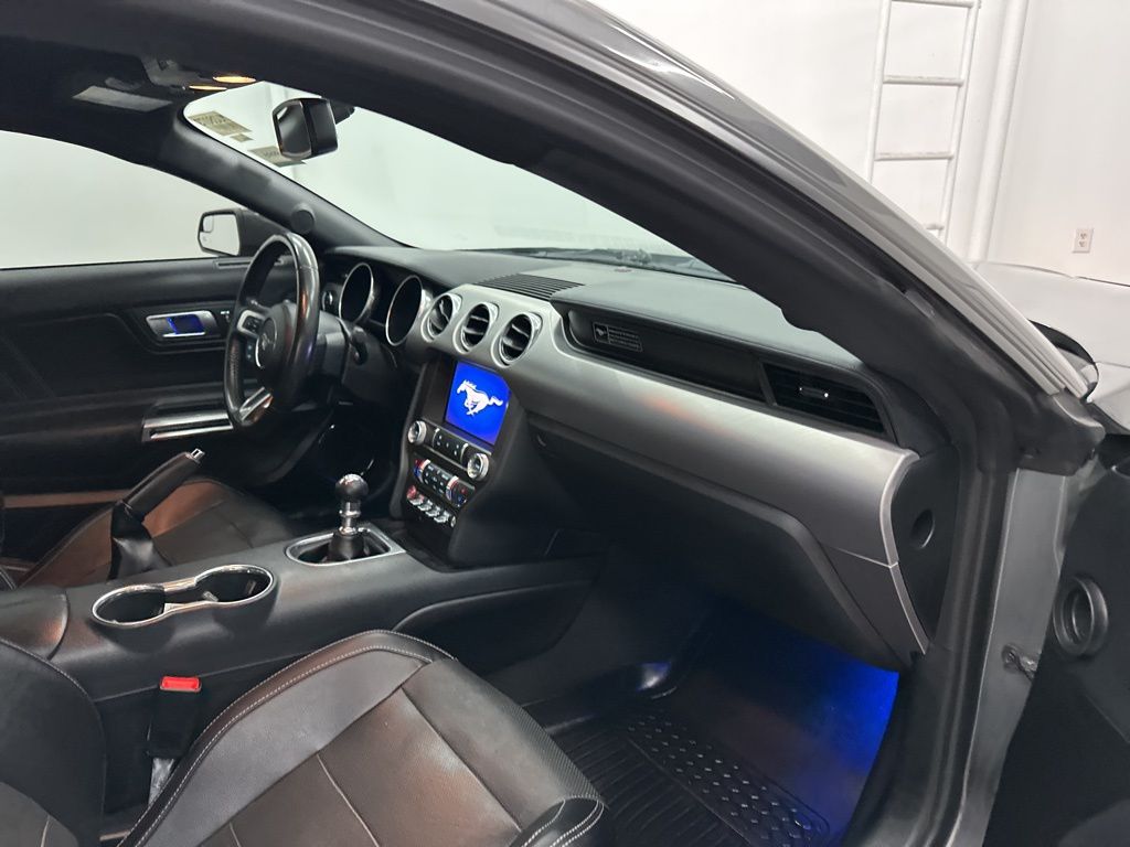 2020 Ford Mustang GT Premium photo 17