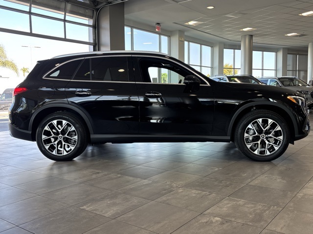 2025 Mercedes Benz GLC 350e 4MATIC photo 6