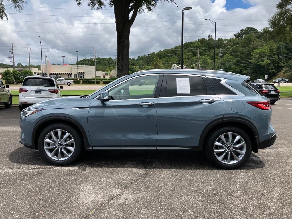 2022 Infiniti QX50 Luxe photo 6