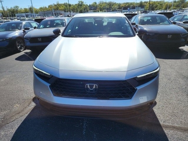 2025 Honda Accord SE photo 2