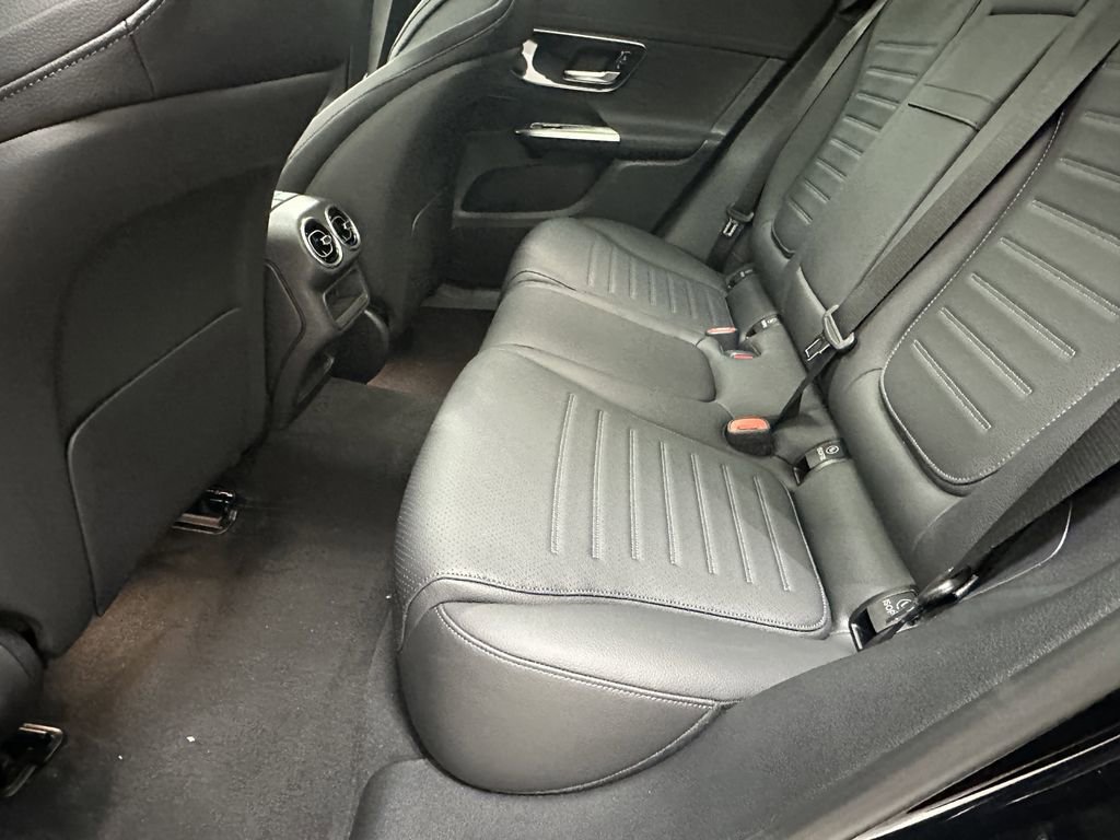 2026 Mercedes Benz GLC 300 photo 22