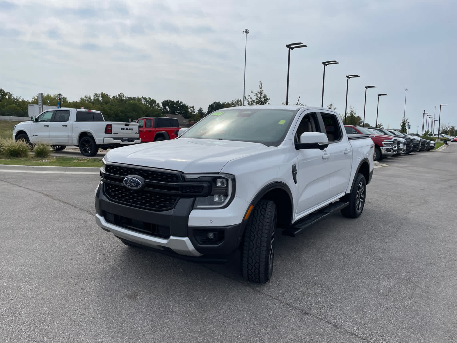 2024 Ford Ranger Lariat photo 3