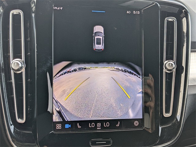 2024 Volvo XC40 Core photo 23