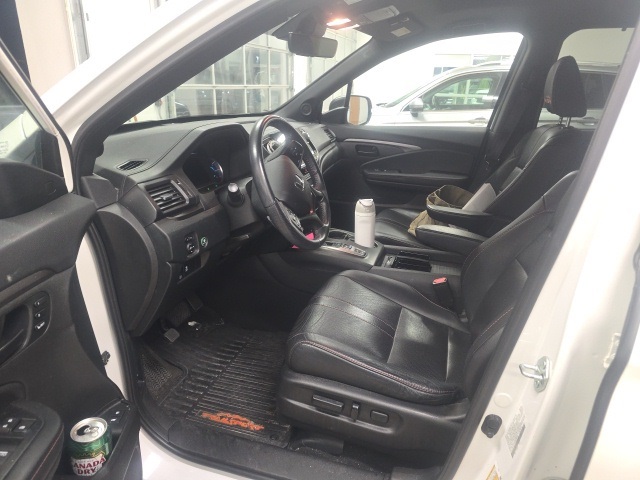 2022 Honda Pilot TrailSport photo 3