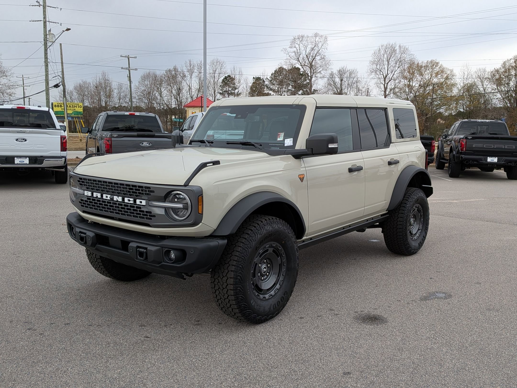 2025 Ford Bronco 4-Door Badlands's photo