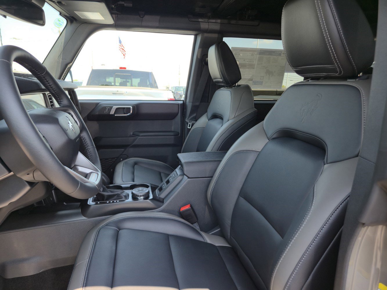 2025 Ford Bronco Outer Banks photo 17