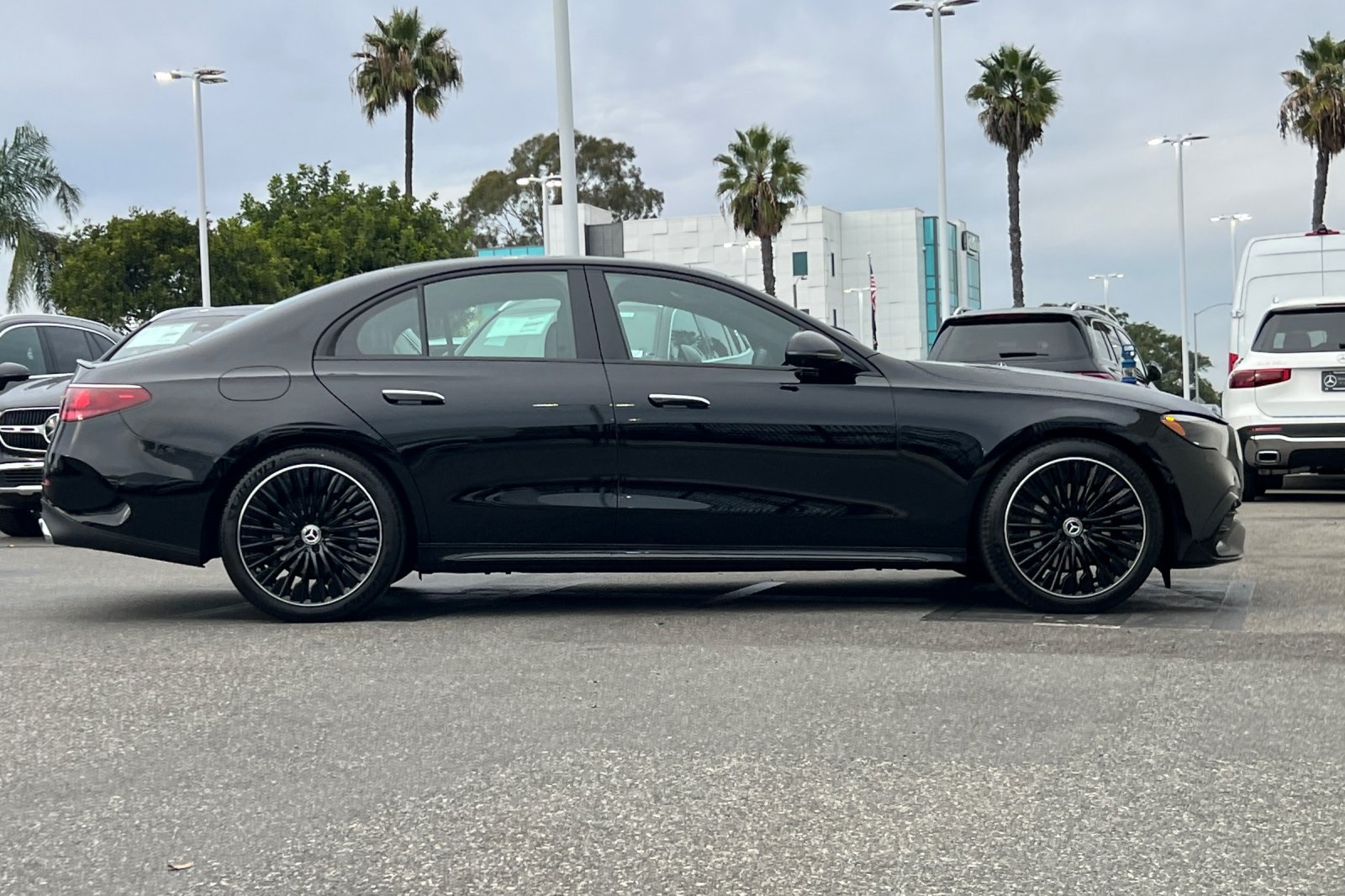 2026 Mercedes Benz E 350 photo 4