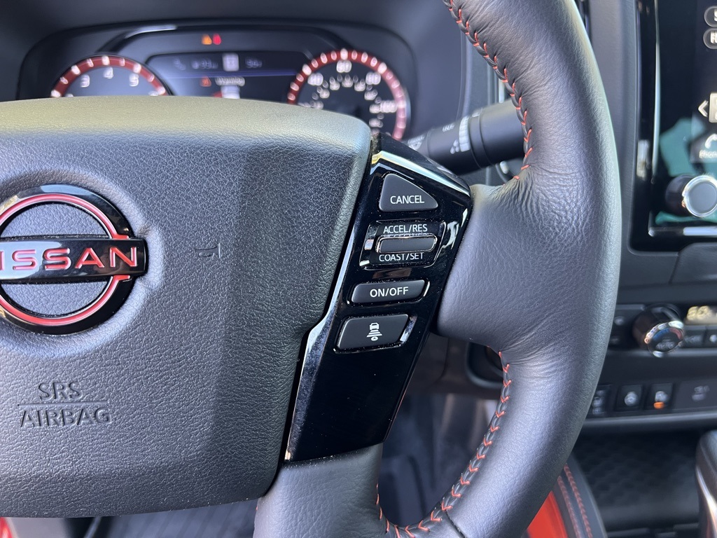2024 Nissan Frontier PRO-4X photo 17