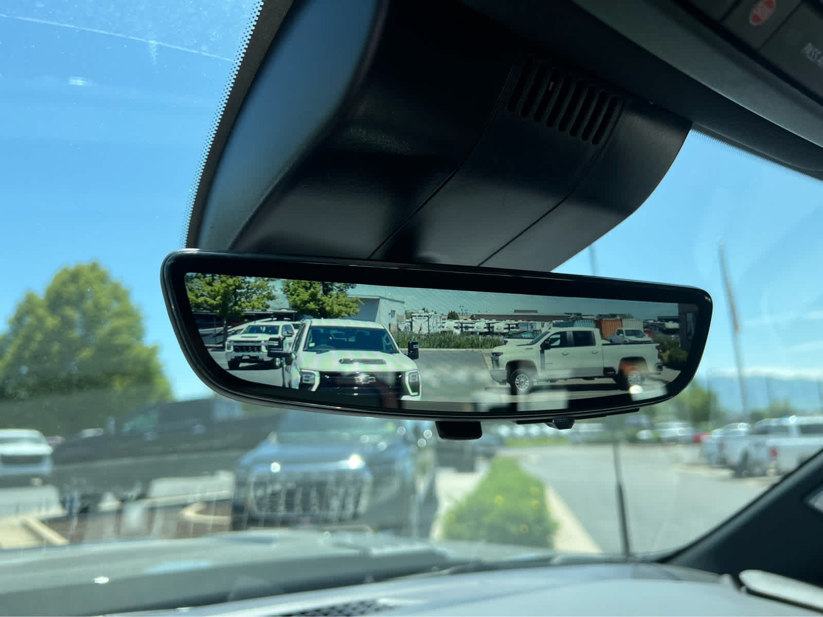 2025 Chevrolet Silverado 2500HD High Country photo 24