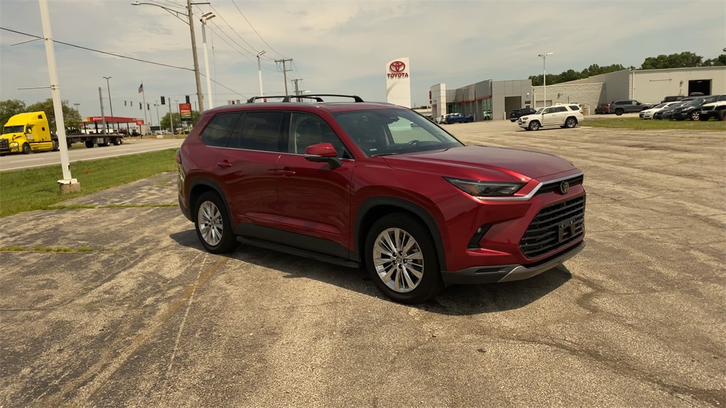 2024 Toyota Grand Highlander Platinum photo 2