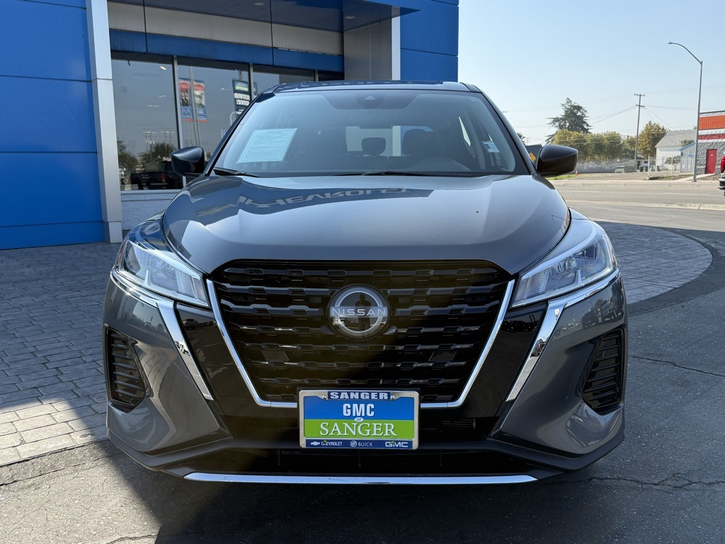 Used 2025 Nissan KICKS PLAY Base with VIN 3N1CP5BVXSL475176 for sale in Sanger, CA
