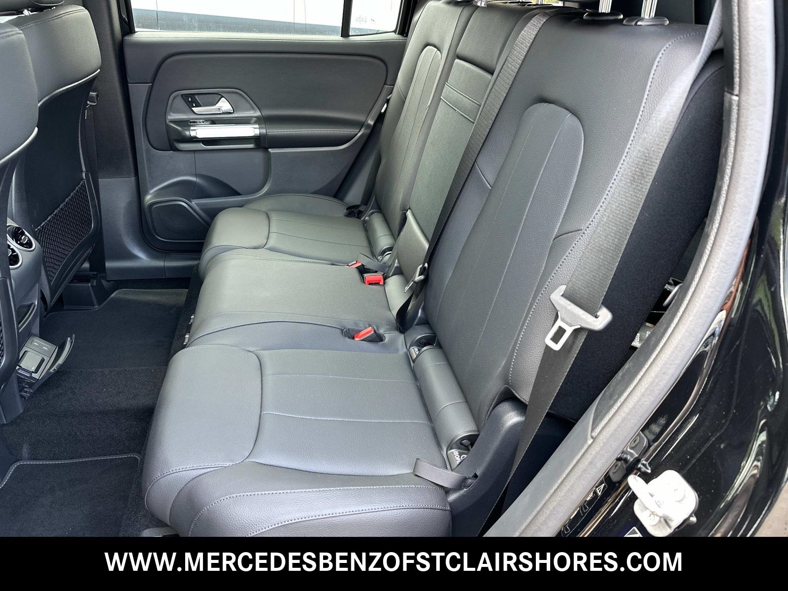 2025 Mercedes Benz GLB 250 4MATIC photo 11