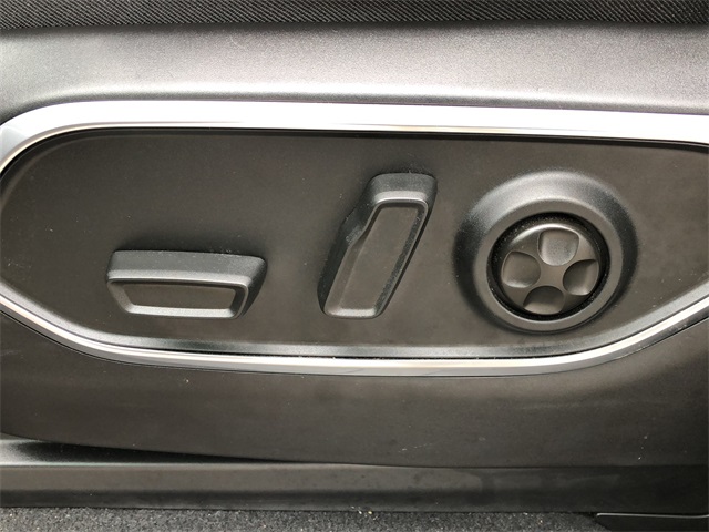 2022 Jeep Wagoneer Series III photo 26