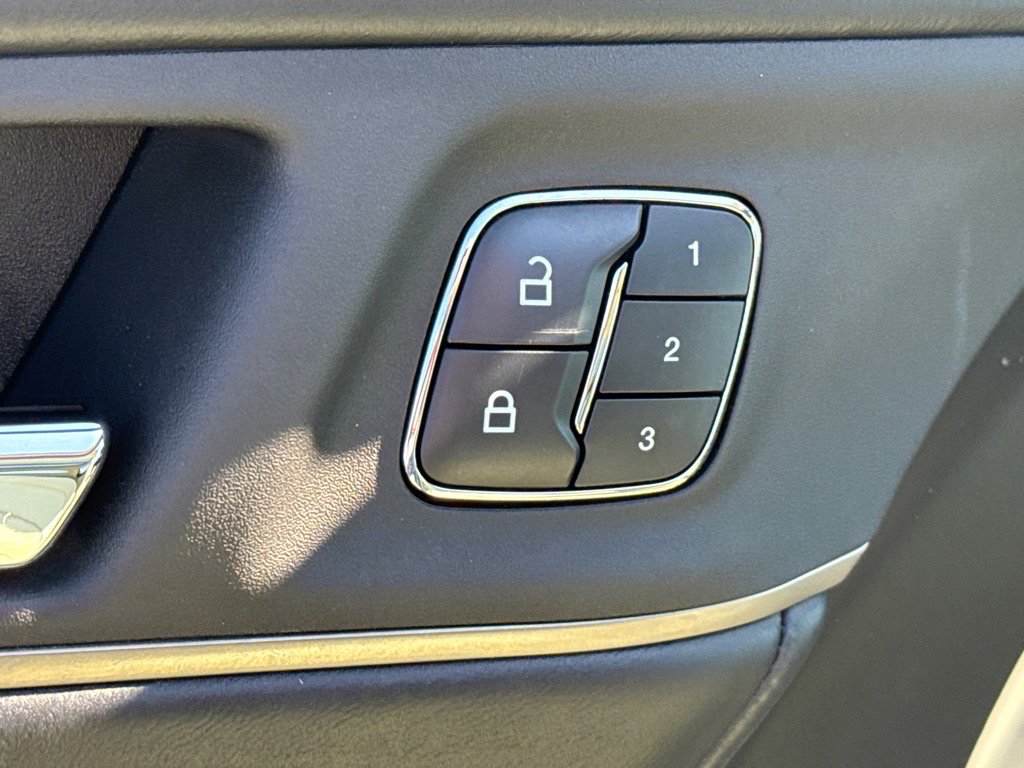 2018 Lincoln MKC Black Label photo 14