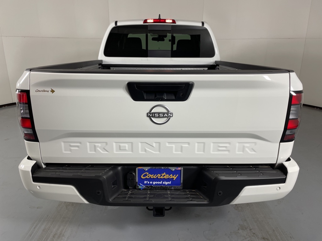 2025 Nissan Frontier King Cab SV photo 6