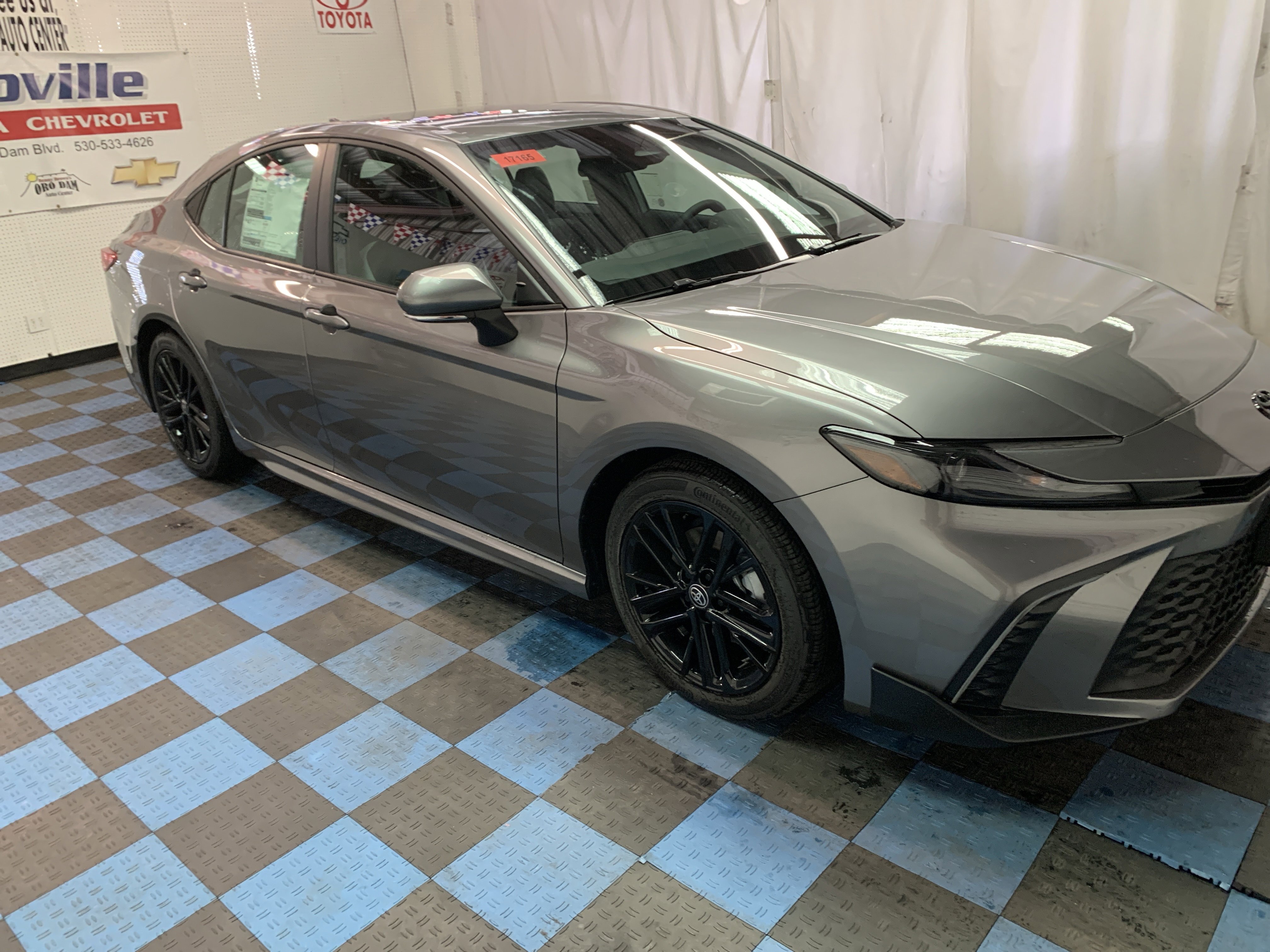 2025 Toyota Camry SE photo 2