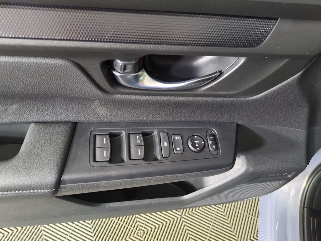 2026 Honda CR-V LX photo 11