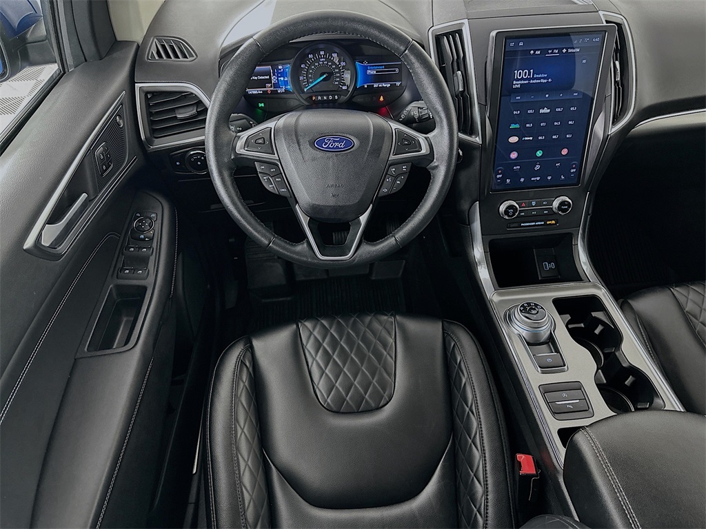 2024 Ford Edge Titanium photo 26
