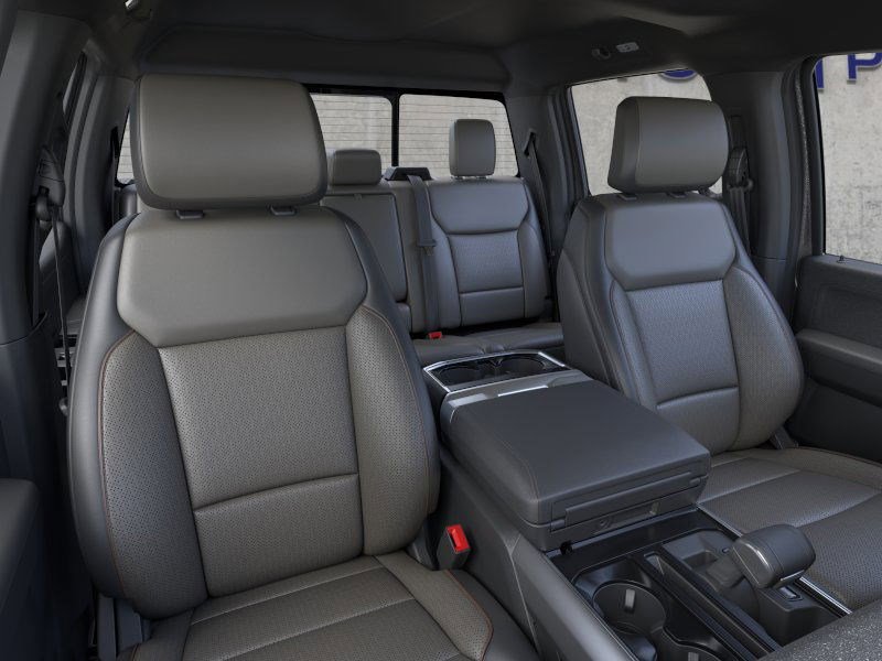 2025 Ford F-150 Lariat photo 2