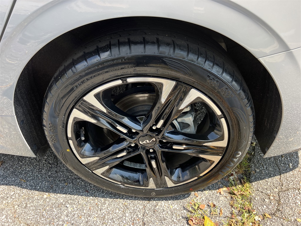 2023 Kia K5 GT-Line photo 13