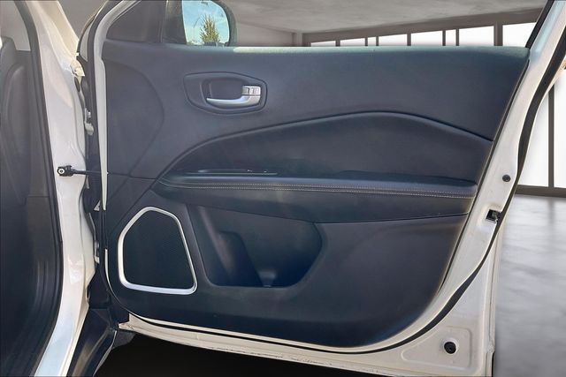 2019 Jeep Compass Latitude photo 23