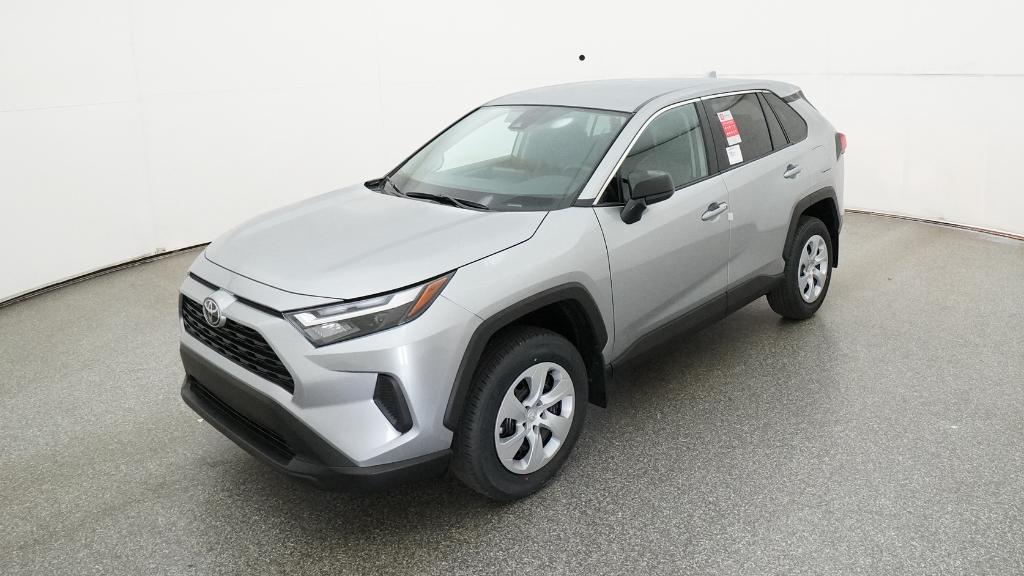 2025 Toyota RAV4 LE's photo