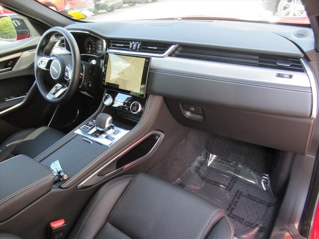 2024 Jaguar F-PACE P250 R-Dynamic S photo 10