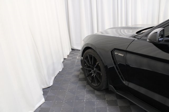 2017 Ford Mustang Shelby GT350 photo 26