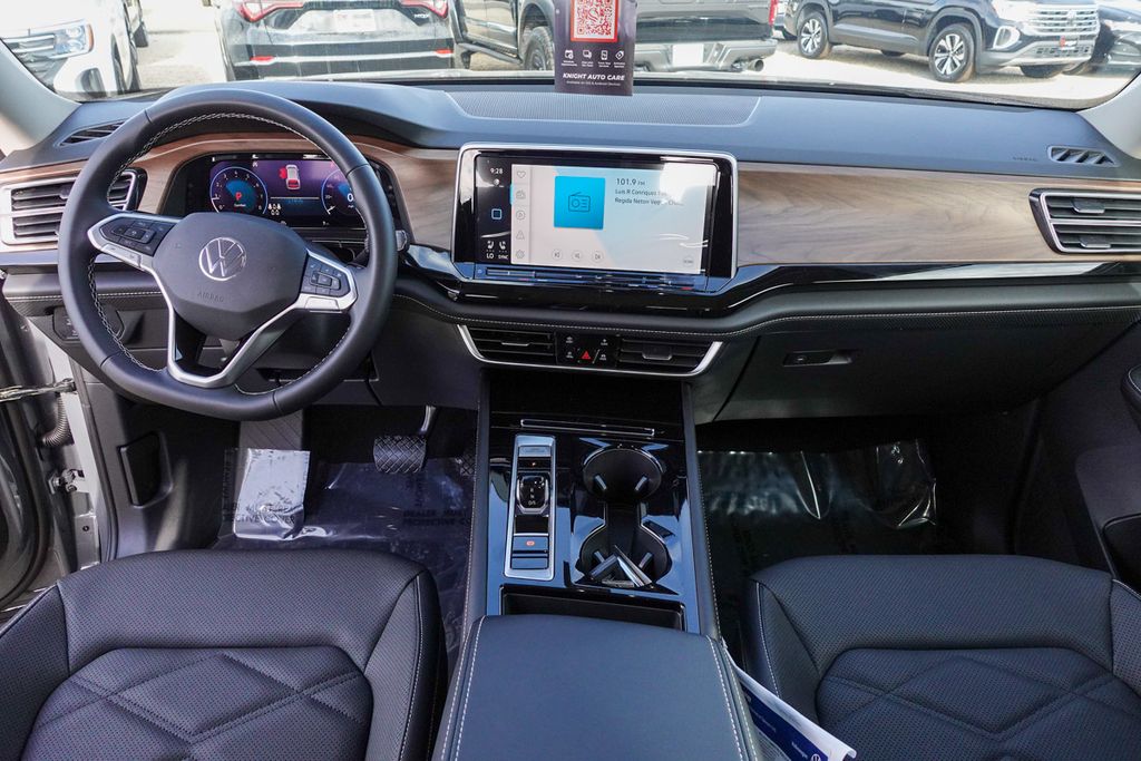 2026 Volkswagen Atlas SE Technology photo 28