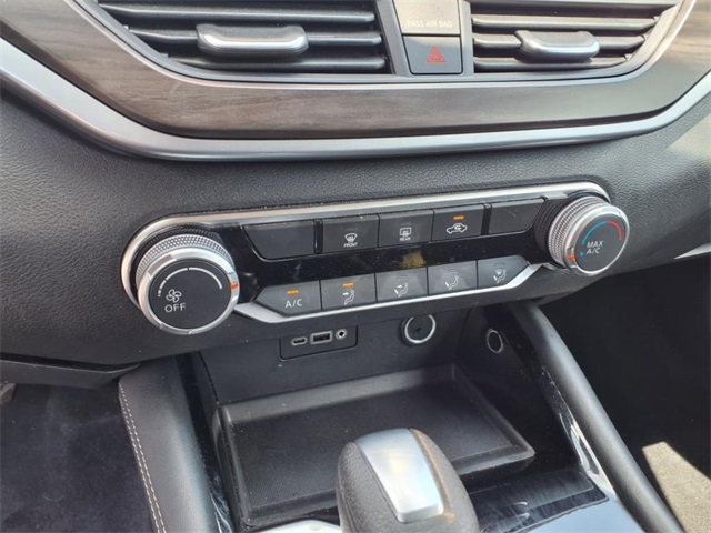 2023 Nissan Altima 2.5 SV photo 18