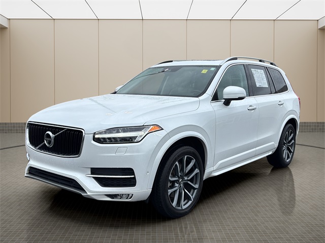 2018 Volvo XC90 Momentum