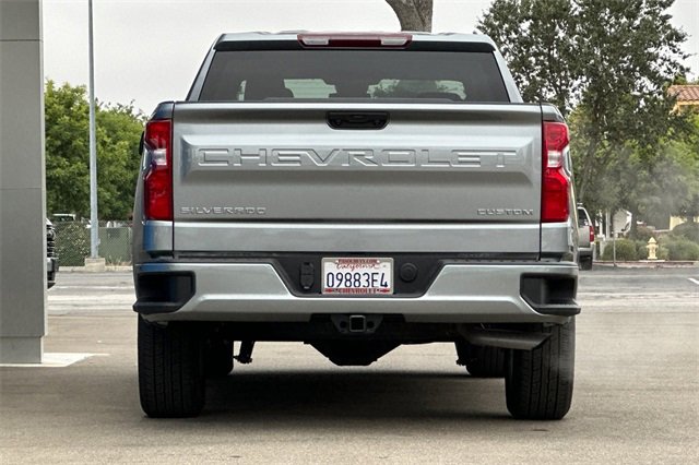 2025 Chevrolet Silverado 1500 Custom photo 4