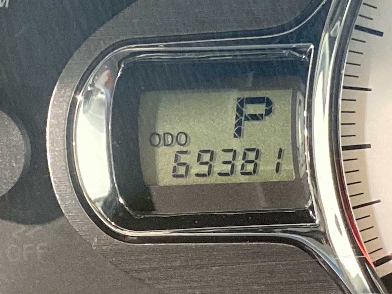 2011 Toyota Sienna SE photo 18