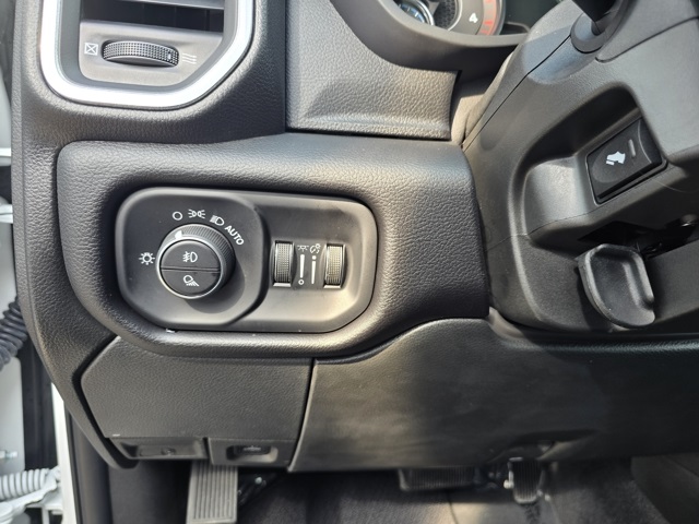 2024 Ram 2500 Laramie photo 18