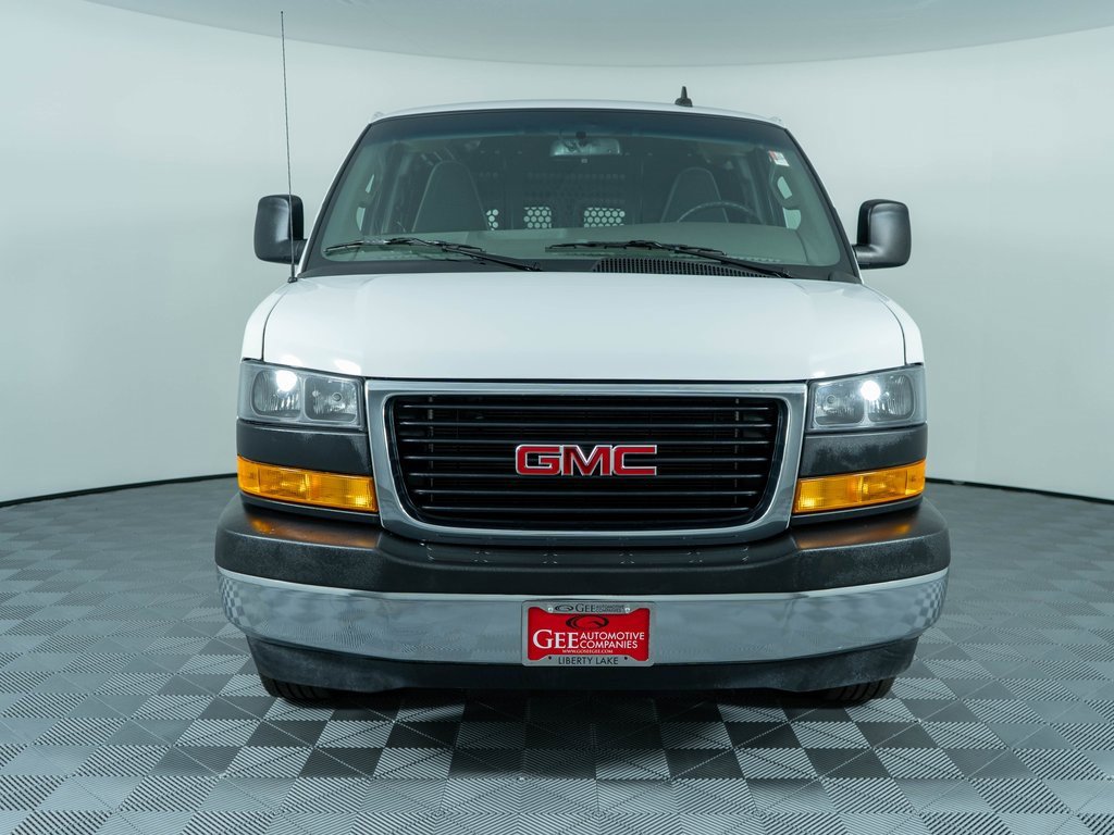 2022 Gmc Savana 2500 Cargo photo 2