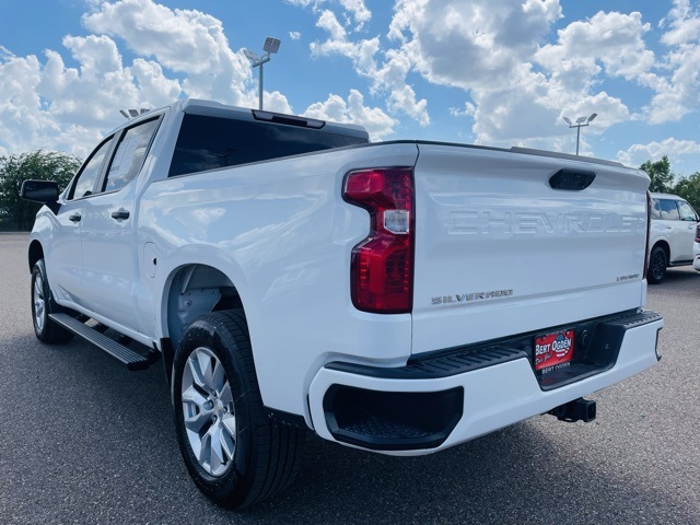 2023 Chevrolet Silverado 1500 Custom photo 4