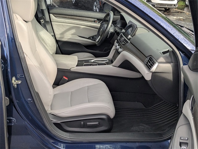 2020 Honda Accord Touring 2.0T photo 21