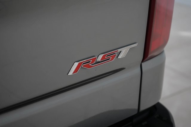 2024 Chevrolet Silverado 1500 RST photo 12