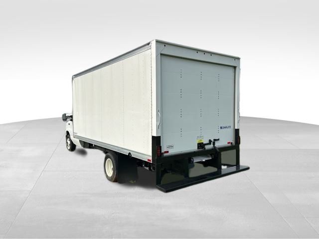 2024 Ford E-350 photo 4
