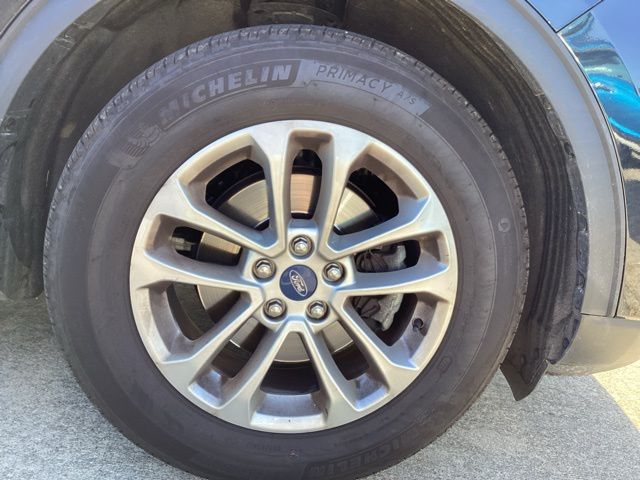 2022 Ford Escape SE photo 7