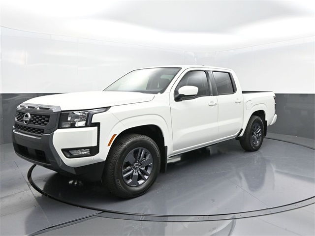 2025 Nissan Frontier SV photo 3