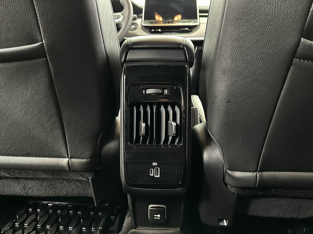 2024 Jeep Compass Limited photo 11