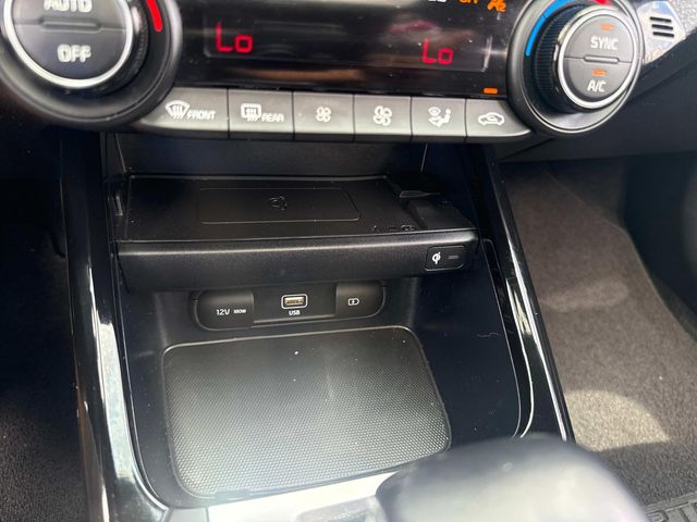 2022 Kia Forte GT-Line photo 25